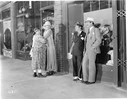 filmdialogueone's tweet image. What Happened to Jones (1926) poker game results in a hilarious #ReginaldDenny and #OtisHarlan Turkish Bath adventure. From feminine attire to priesthood, this is a true delight! 🤣🤣🤣

@CinemaMuseum @kenbioscope #SilentLaughterWeekend2022 #SilentComedy