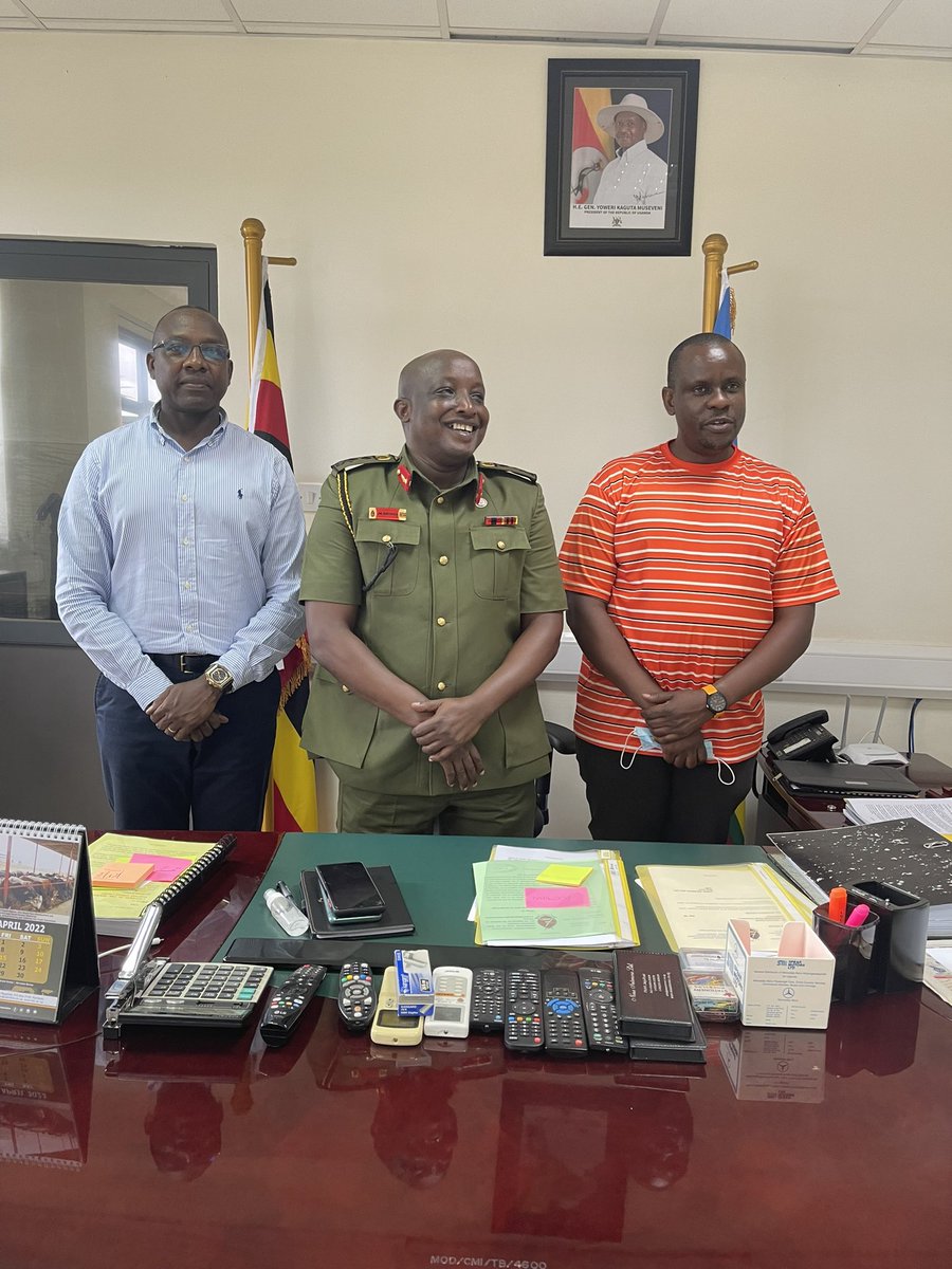 BalaamBarugahar's tweet photo. General Birungi DG CMI will play as a Winger in tmrws  Gen @mkainerugaba MK  Birthday football Cup . Lugogo is the place to be come one come all gates open at noon. https://t.co/QKZNHzq95P