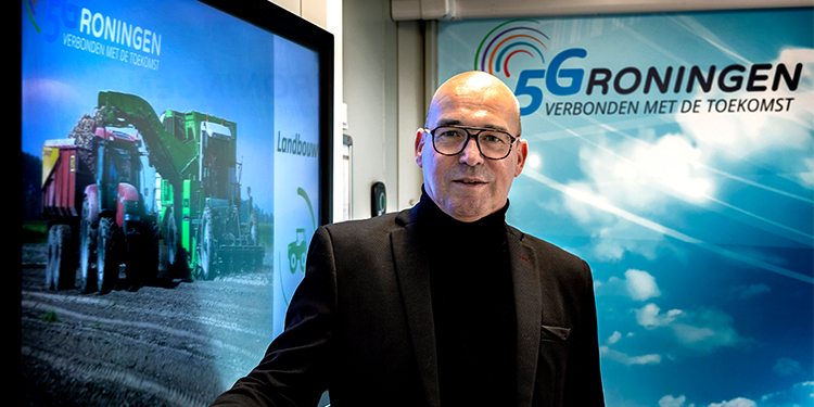 Slimme aardappelen, drones die het blad van gewassen inspecteren en zelfrijdende robots die ziektes in aardappelvelden opsporen. Een kleine greep uit de pilots die proeftuin <a href="/5Groningen/">5Groningen</a> de afgelopen zes jaar opzette in samenwerking met Groningse boeren. noordz.nl/2022/04/28/5g-…