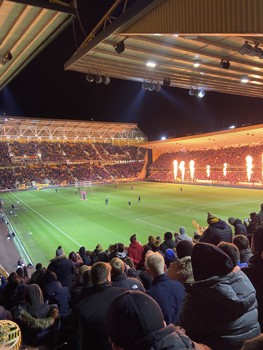 KenHaynes90's tweet photo. @WolvesFC_latest The graham Hughes 👏👏👏 best thing about it is the heated toilets in the winter and the bar being in the old prison cells 😂 https://t.co/49LtW1a4Bt