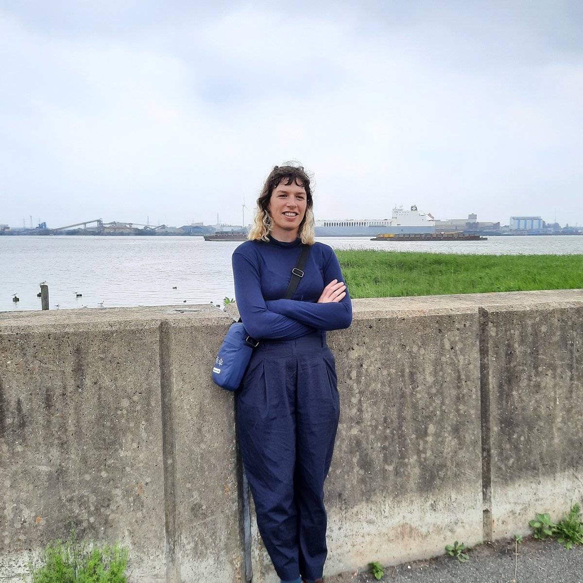 Crossness Records (@crossnessrecs) on Twitter photo At 5pm, it's <a href="/thesilverfield/">The Silver Field</a> ! (pictured here by the river very close to Crossness). Coral Rose will be performing with her one-of-a-kind homemade modular synthesiser, crafting beautiful electronic tapestries live on stage 🔌 At 5pm, it's <a href="/thesilverfield/">The Silver Field</a> ! (pictured here by the river very close to Crossness). Coral Rose will be performing with her one-of-a-kind homemade modular synthesiser, crafting beautiful electronic tapestries live on stage 🔌