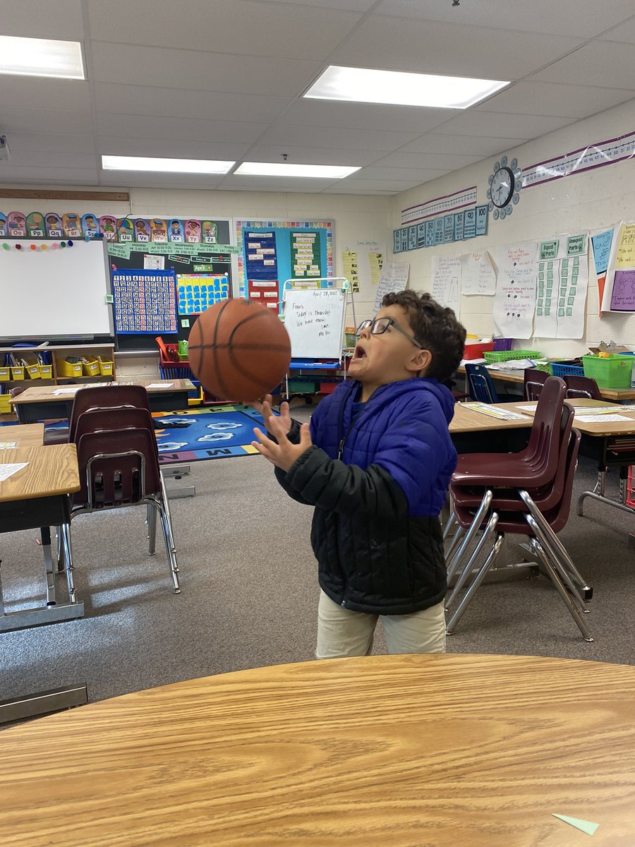 mrspazices's tweet photo. @IamTheDribbler This Fort Hunt Fox got his homework done super fast last night and hasn’t put his basketball down ever since! Thanks for a great assembly and message! #fhesfoxes https://t.co/PYQ1gEevSG