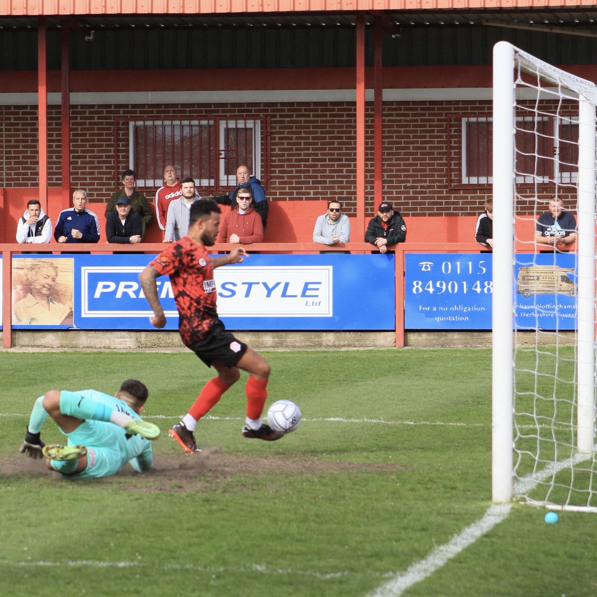 AlfretonTownFC's tweet photo. 🎶Let’s Talk About Smith, Baby 🎶

Three Goals in Three Games, not bad for a centre half, hey Reds? 👀 

#ATFC 🔴⚽️ https://t.co/R4fu9XY1ky