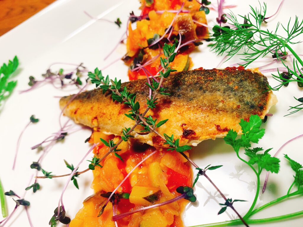 キニーさん 魚料理 マゴチのポワレ フレンチの魚料理の代表 ポワレにラタトゥイユを添えてみました フランス ポワレ マゴチ 世界の料理 レシピ 料理好きな人と繋がりたい 作り方はこちら T Co Gxaczect02 ワイン T Co