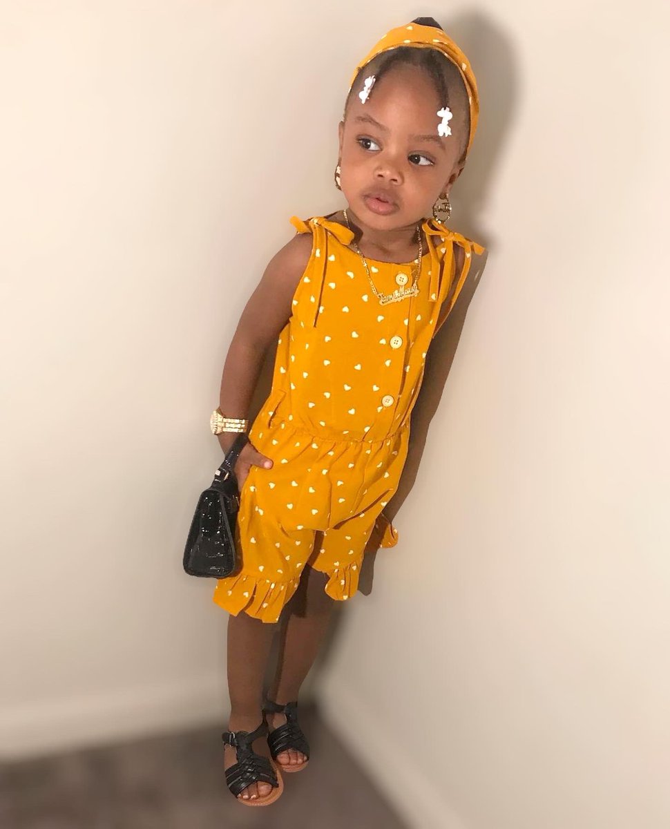 topplinekids's tweet photo. Oh my😍 Miss TAMIA is getting her Next Top Model on in the The BELLA Romper X The BOUJEE Handbag💛🛍 included in our Spring SALE! (Afterpay available!🙌🏽)
#topplinekids #brownkids #bossmom #fashionkids #babyfashion #toddlerfashion #toddlerstyle #babyaccessories #kidsaccessories https://t.co/BK59yP55bR