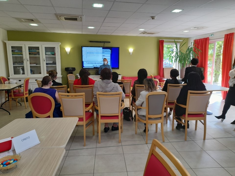 Hier les demandeurs d'emploi ont pu découvrir les métiers du service à la personne et rencontrer des professionnels au sein d'une structure d'accueil
➡️immersions et de contrats à la clé ! 👍👍👍
#crefo #asapad @catheri08693203