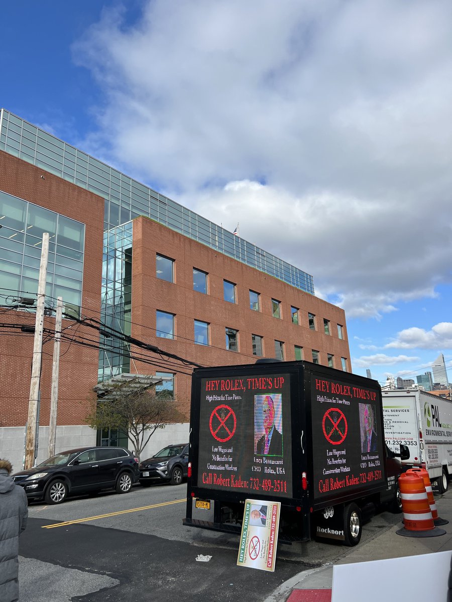 whytherat's tweet photo. Shame on @ROLEX for hiring contractors who don’t offer the #areastandard wages and benefits to #workers !
#LaborDispute #Rolex #RolexFamily #Perpetual https://t.co/kBWjRA7361