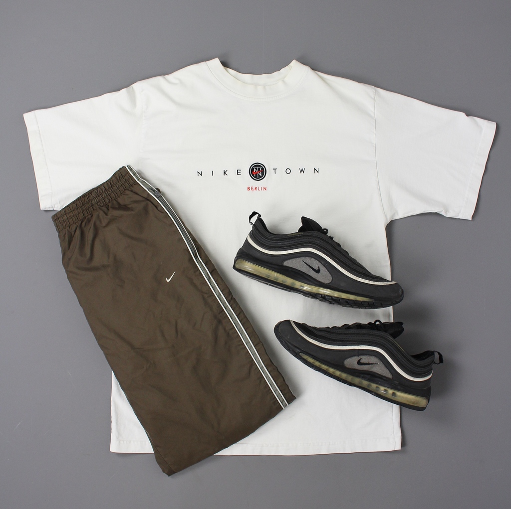 Cross Vintage tweet media