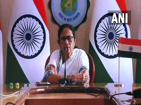 ani_digital's tweet photo. West Bengal govt announces plan to accommodate Ukraine-returned students in state colleges

Read @ANI Story | https://t.co/B12rzvFezD
#Ukraine #WestBengal #MedicalCollege https://t.co/wfnkkR9qCS