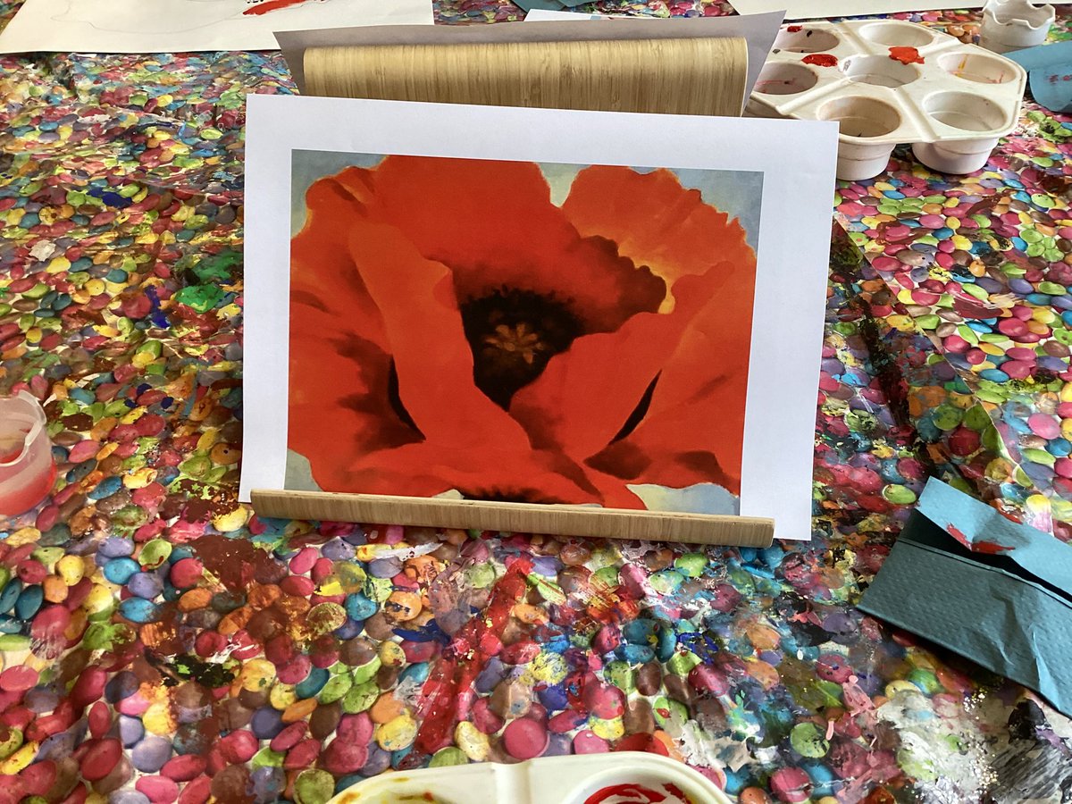 ReceptionSTP's tweet photo. We are creating artwork based on the work of the famous artist Georgia OβKeefe, today we are using oil paints to paint our drawings #ArtatSTP #EYFSatSTP https://t.co/Umggcgpx9J