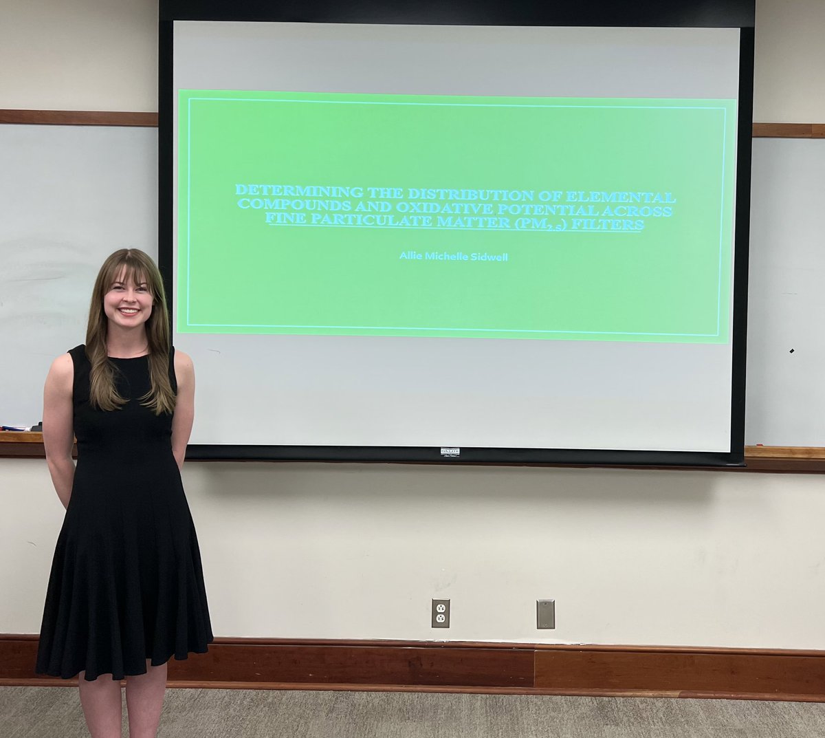 The_Roper_Lab's tweet photo. Congrats to Ashton, Jordan, Allie, and Whitley who all successfully defended their Honors Thesis this month! #undergrads #STEM #AirPollution https://t.co/YryAnoipkE