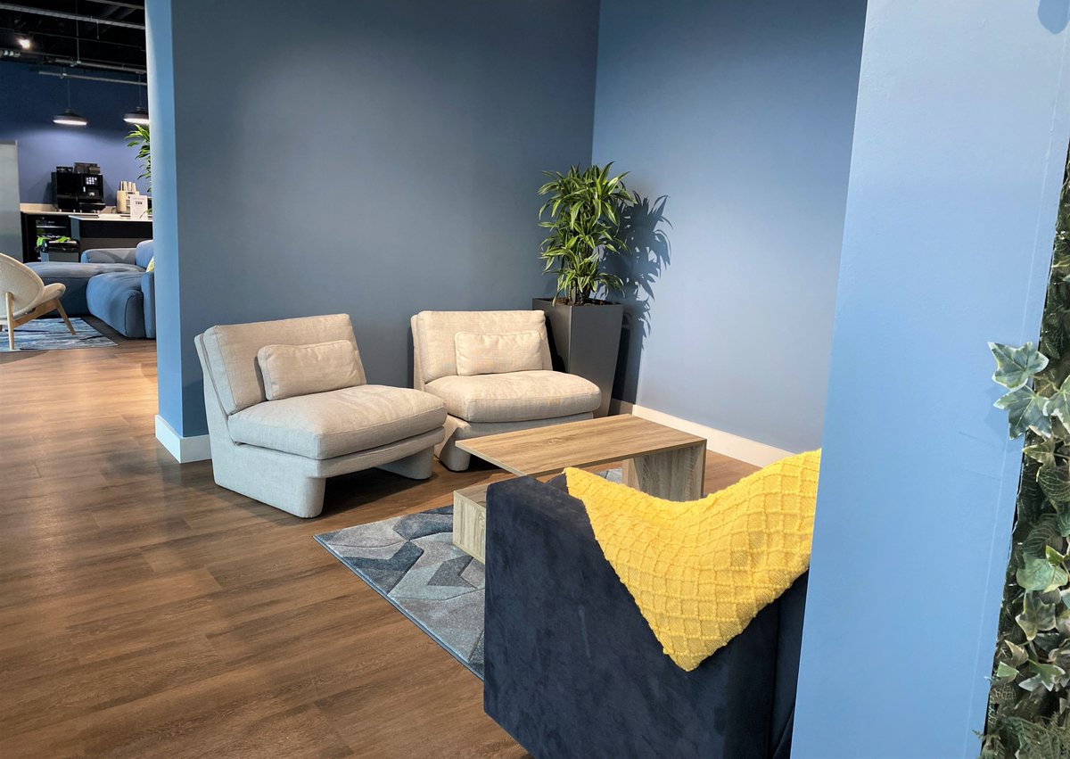 cubowork's tweet photo. Hidden lounge spaces at Cubo Leeds 😍🌿

#loungespace #officework #cubowork #leeds #wellingtonplace #interiordesign #communalspaces #coworkingspace #cowork #office #workanywhere https://t.co/PLuSeROe0x