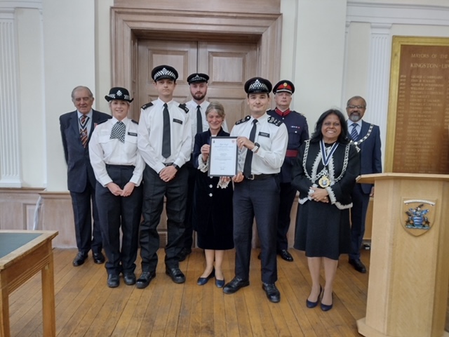 HSLondon2's tweet photo. @RBKMayor parlour to present community awards nominated by @RBKMayor. A fantastic group of committed people serving their community. @MPSKingston @samaritans, people tacking race inspired hatred and youth crime and supporting the community during COVID. A privilege to be there. https://t.co/cEZ4VL7ZM5