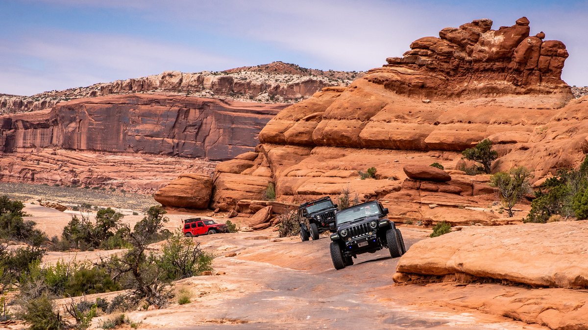 OfficialMOPAR's tweet photo. Another #EasterJeepSafari in the books. Thanks for hitting the trails with us. 👊 https://t.co/DRCjFo7mkF