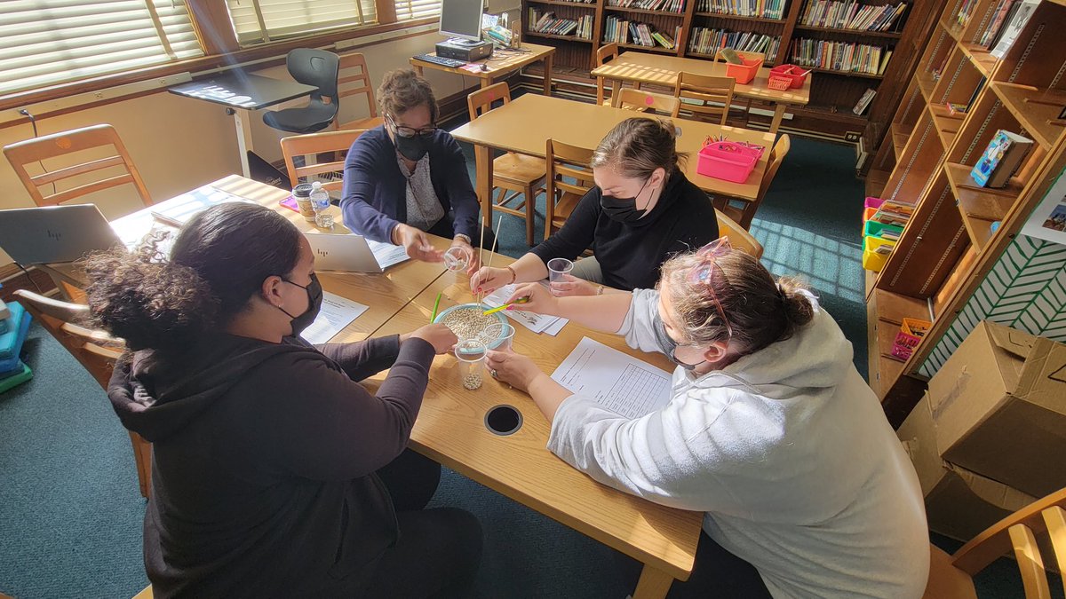 RpsStem's tweet photo. Animal adaptation fun with 5th-grade science teachers &amp; admins! Can't wait for our kids to get into it! @J_L_Francis @GPESGators @SwansboroFamily @redd_es @overby_sheppard @The_OakGrove https://t.co/IG7B8aDjTg