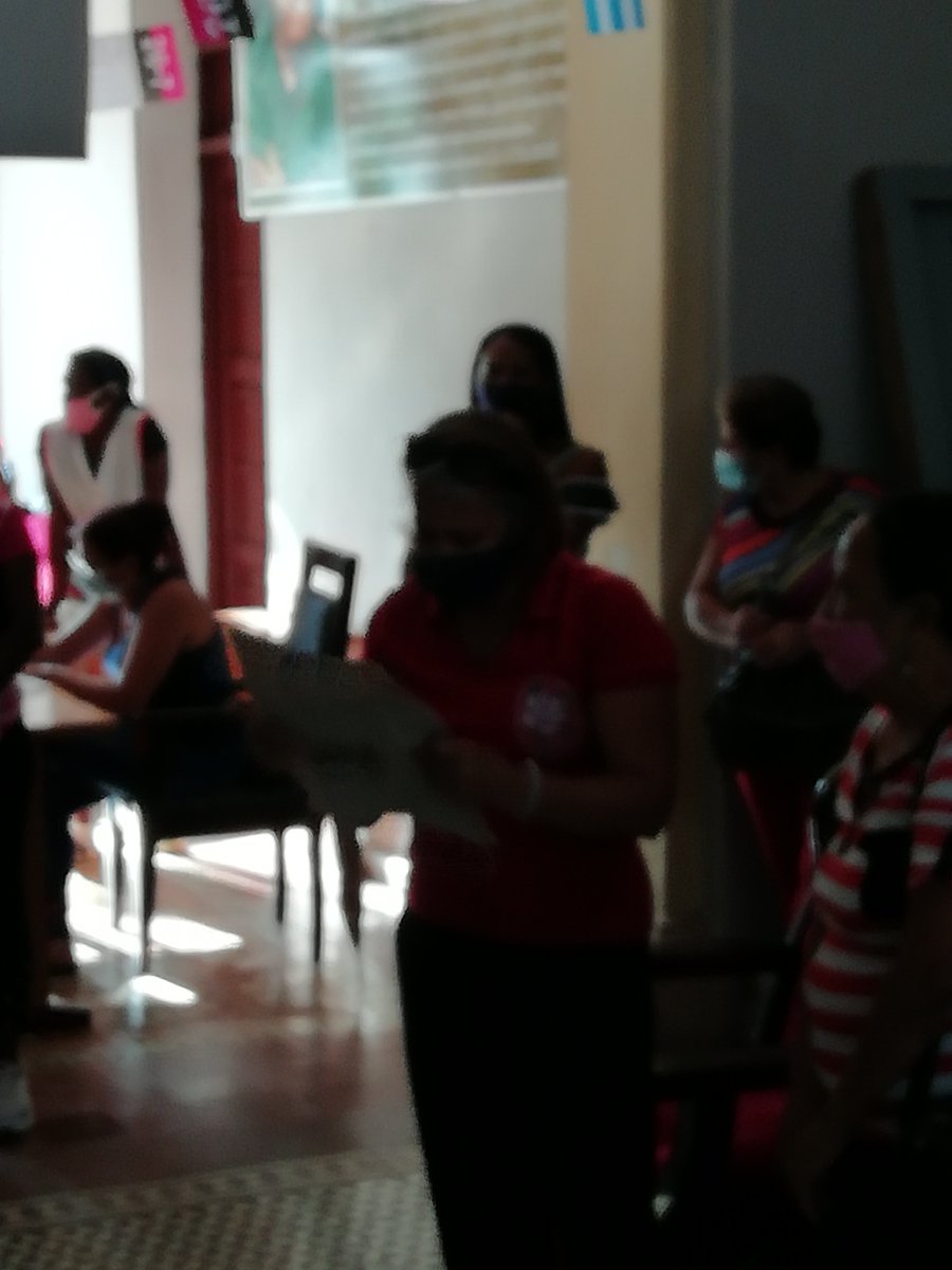 RobertoSoler64's tweet photo. Se realiza en la Dirección Provincial de Educación el acto de compromiso de los trabajadores por el desfile del 1ro de mayo
#CubaMined @Eugeniocubano @DarvelisCarrac3@maria_laviste#EducacionGuantanamo@elsa_ena https://t.co/guPmUUIrBz