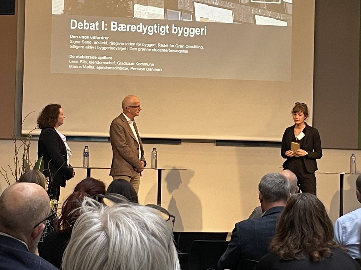 Hvorfor er der ikke mere PANIK? Spørger <a href="/signe_true/">Signe Sand</a> på <a href="/bygherre/">Bygherreforeningen</a> foreningens årsmøde. Er de etablerede spillere i byggeriet nok på opgaven med at reducere byggeriets klimaaftryk?