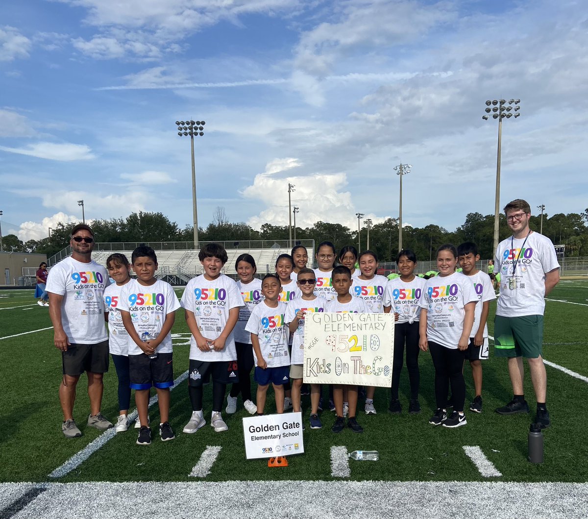 CrystalL239's tweet photo. Awesome night with @GGEseagulls running club! 🏃 https://t.co/nUVNlPm4B8