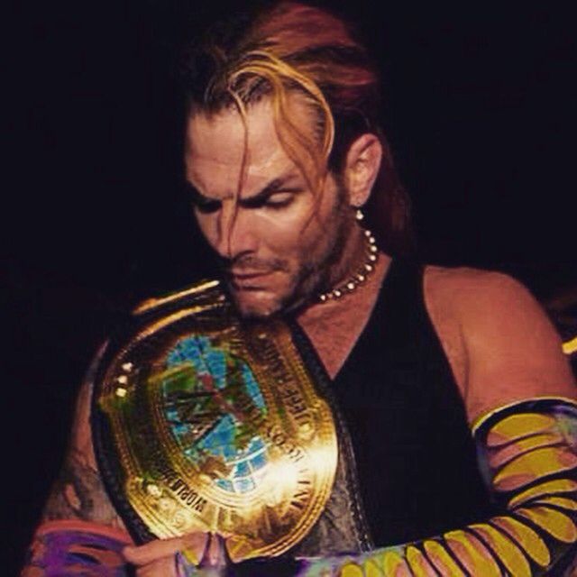 RT @MATTHARDY999: Daily jeff hardy pic day 4. https://t.co/FOhjxxIlLi