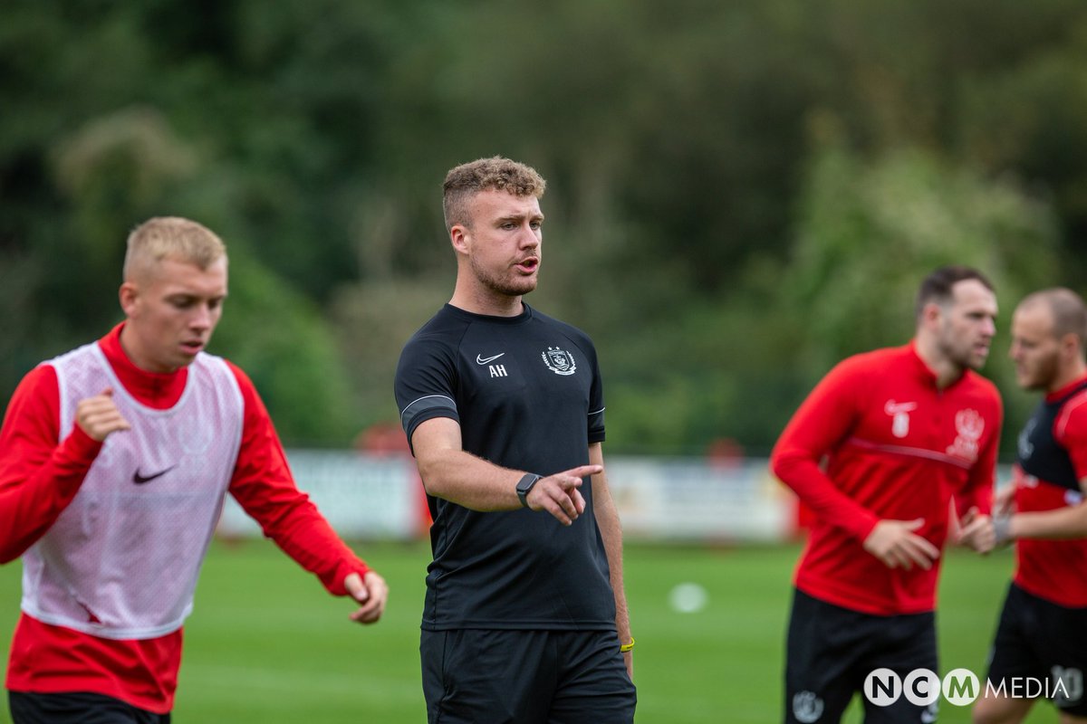 Aaron Hall tweet media