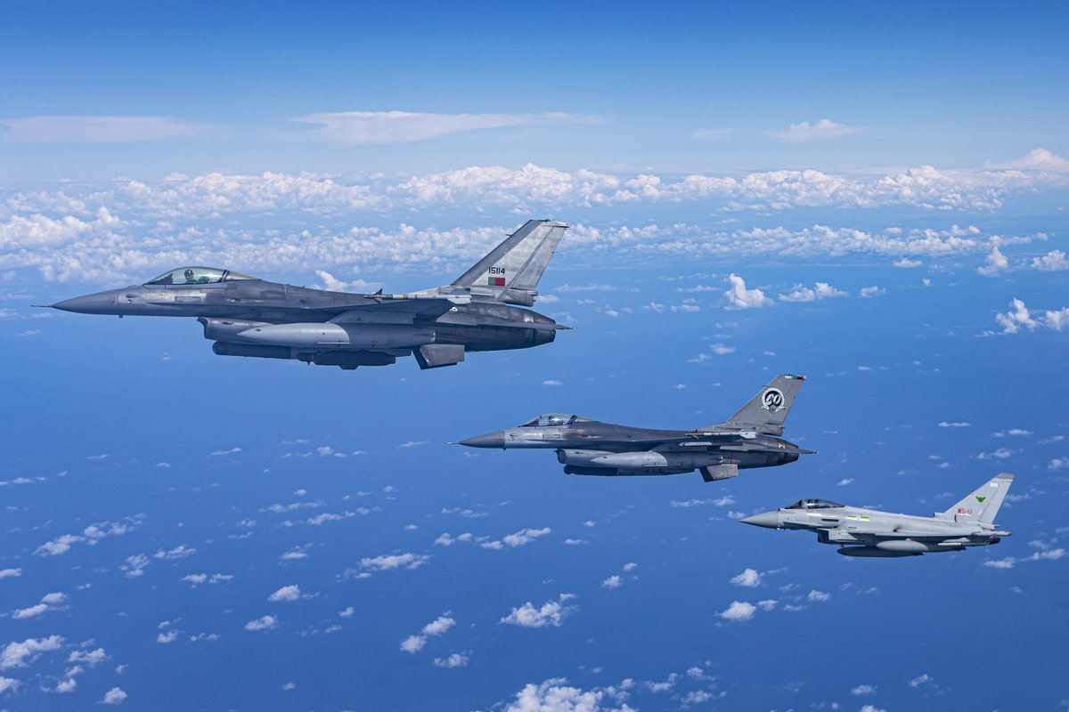 RoyalAirForce's tweet photo. Typhoons from IX (B) Sqn @RAFLossiemouth have conducted fighter integration training exercise with the Portuguese Air Force.

This activity demonstrates the reach of the RAF and support to @NATO’s defence and deterrence in the Western Mediterranean. More: https://t.co/1aVCL3sWs4 https://t.co/6qHxRuLm3v
