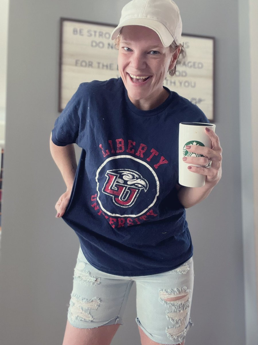 Maus1983's tweet photo. Showing some @LibertyFootball love today.. Big day! @NFL #NFLDraft #football #Leatch #notyourtypicalfootballmom https://t.co/6r0gmtvErd