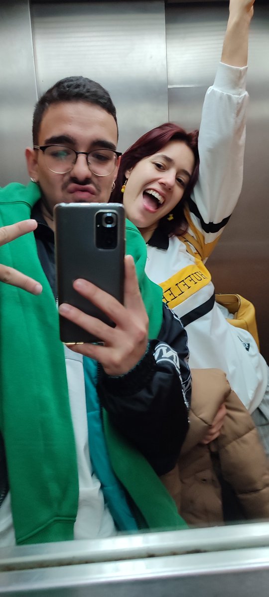 _snicky__'s tweet image. 💚💛