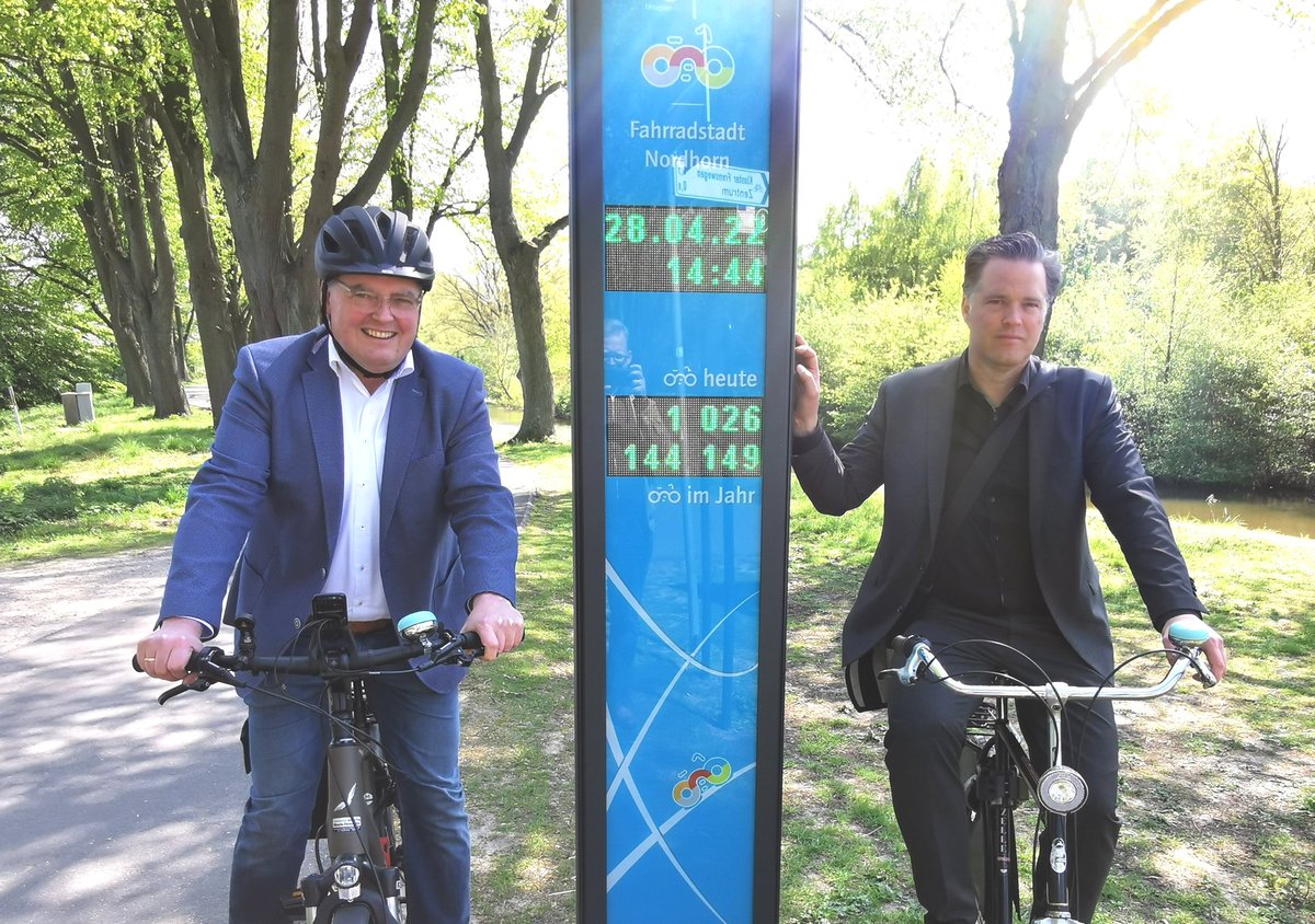 Radtour mit dem Stadtbaurat durch das Nordhorner Stadtgebiet und Besprechung der Radverkehrsplanung und konkreter Projekte. #FahrradstadtNordhorn #Fahrradstadt #bycicle #fahrrad #verkehrswende #Fahrradland #Nordhorn #GrafschaftBentheim #Grafschaft #klimaschutz #MehrPlatzfürsRad