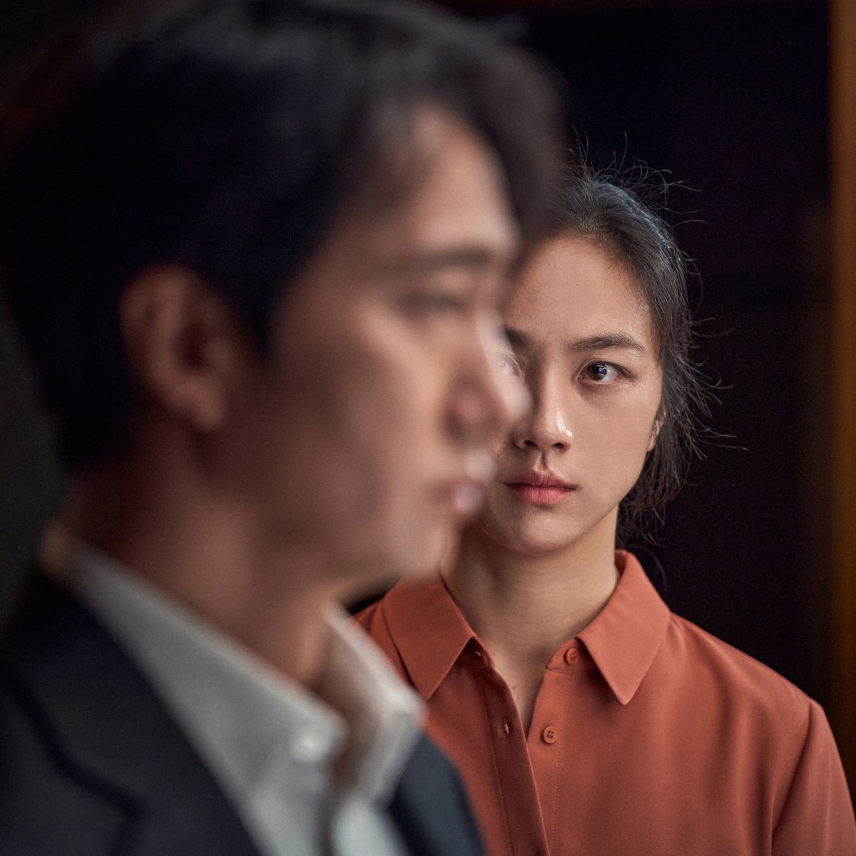 Director of THE HANDMAIDEN and OLDBOY, Park Chan-wook returns to #Cannes2022 with his next masterpiece DECISION TO LEAVE.

Starring Tang Wei (LUST, CAUTION) and Park Hae-il (THE HOST) and coming soon to the US, Canada, UK, Ireland, Turkey &amp; India. A MUBI Release.
