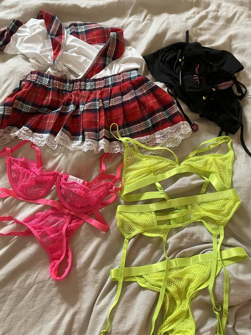 Hope you&rsquo;re ready 🐱. https://t.co/fSbs8NmJp7<a href="/tag/femdom"class="tags"><span>#femdom</span></a><a href="/tag/fetish"class="tags"><span>#fetish</span></a><a href="/tag/camgirl"class="tags"><span>#camgirl</span></a><a href="/tag/domsub"class="tags"><span>#domsub</span></a><a href="/tag/sellingnudes"class="tags"><span>#sellingnudes</span></a>