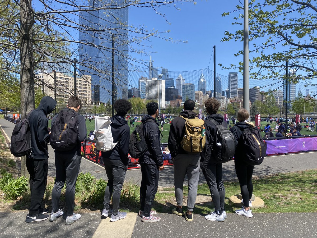 CoachKTrack's tweet photo. We have arrived #PennRelays2022 ‼️🐻Golden Grizzlies are ready 😊@pennrelays @OaklandTrackXC  First up Payton tonight in the 400h‼️ https://t.co/nyqG6hIvL8