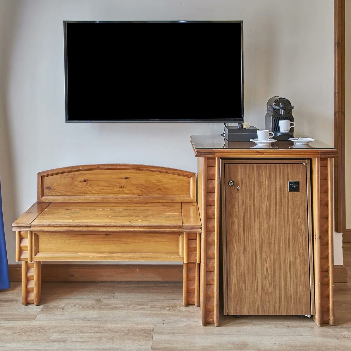 HotelGrevolSpa's tweet photo. Contacta'ns per la teva reserva personalitzada fins l'últim detall✨️
☎️972 74 10 13 
🖱https://t.co/8saxf5aYbx 
📧reserves@hotelgrevol.com 
#natura #Pirineus  #pyrenees #luxurylifestyle #luxuryrestaurant #besthotels #catalunya #naturelovers #gastronomia  #restaurant #turisme https://t.co/4gbt39sOj4