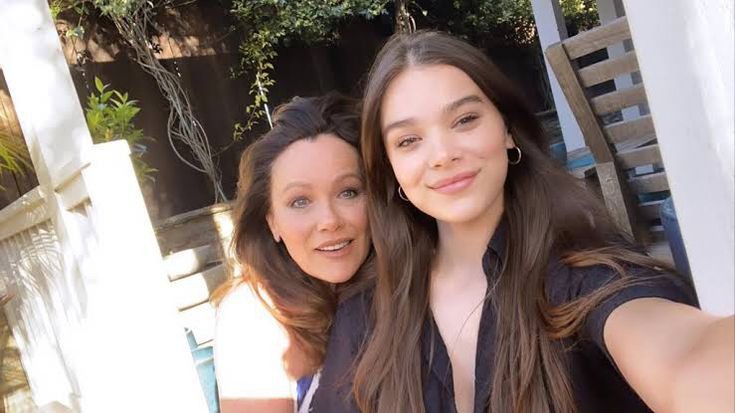 About_Hailee's tweet photo. My Mom taught me to Live by the Three P's: to Always be Passionate, Persistent, and Prepared. - @HaileeSteinfeld
πPre-save: https://t.co/VJrU1MhKH8
#NewMusic #Coast #Playlist #Spotify #AppleMusic @spotify @AppleMusic @COREdrinks #FindYourCore #CoreDrinks https://t.co/ebDDoXN87a
