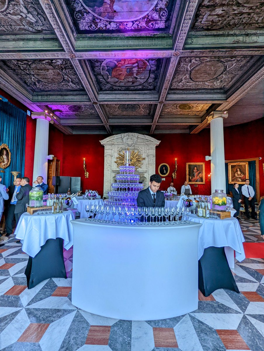 Brice_Josselin's tweet photo. Ce soir au @NegrescoHotel à l'occasion du #DigitalAfterWork avec @VisitCotedazur @ExploreNCA belle soirée en perspective 🤩 #Nice06 #ExploreNiceCotedAzur #CotedAzurFrance https://t.co/3kSEczQ0SU