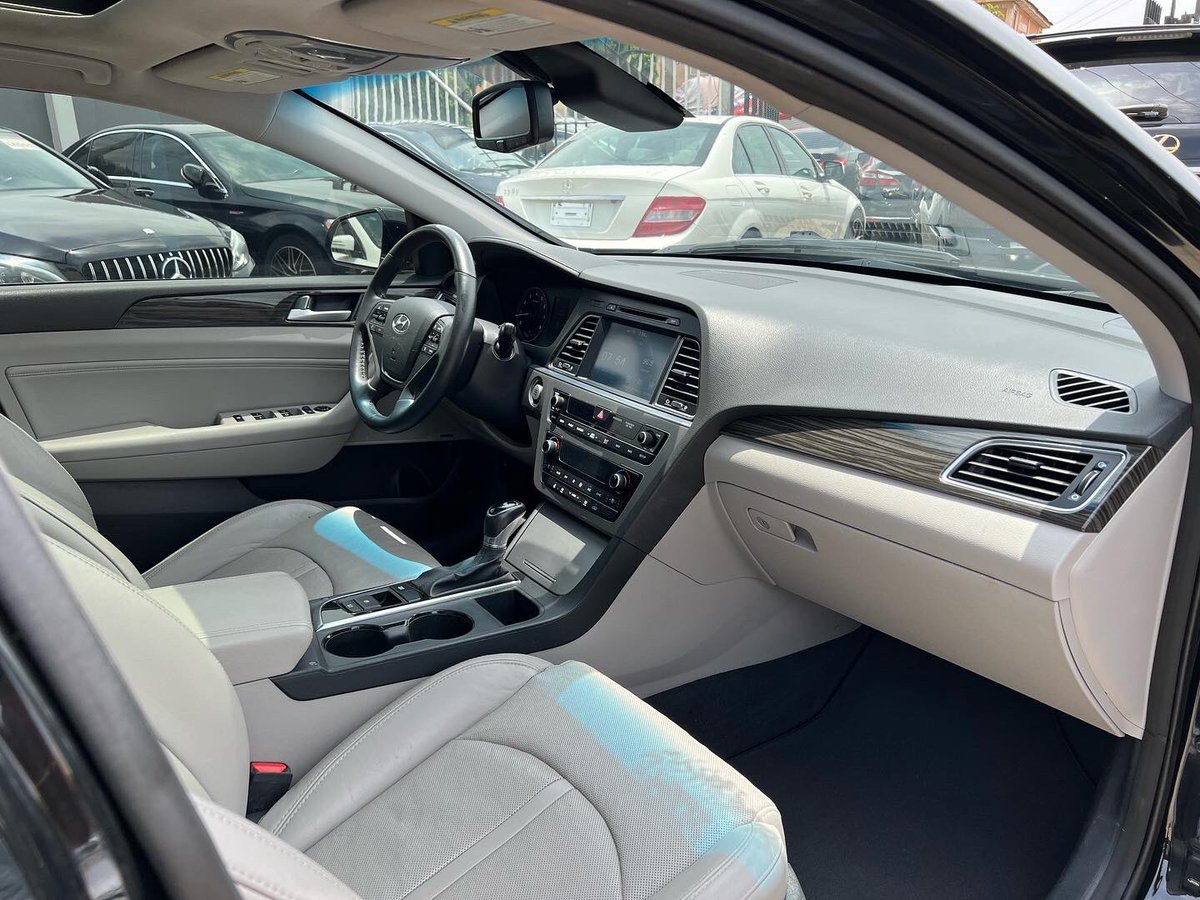 Cravis_Auto's tweet photo. Hyundai Sonata (2015)
Limited edition 
Thumbstart 
Panoramic roof 
Fullest option 
Refer and earn!!

Dog 1.5m Lagos #gistlover yul edochie https://t.co/26Y5S3yUaW