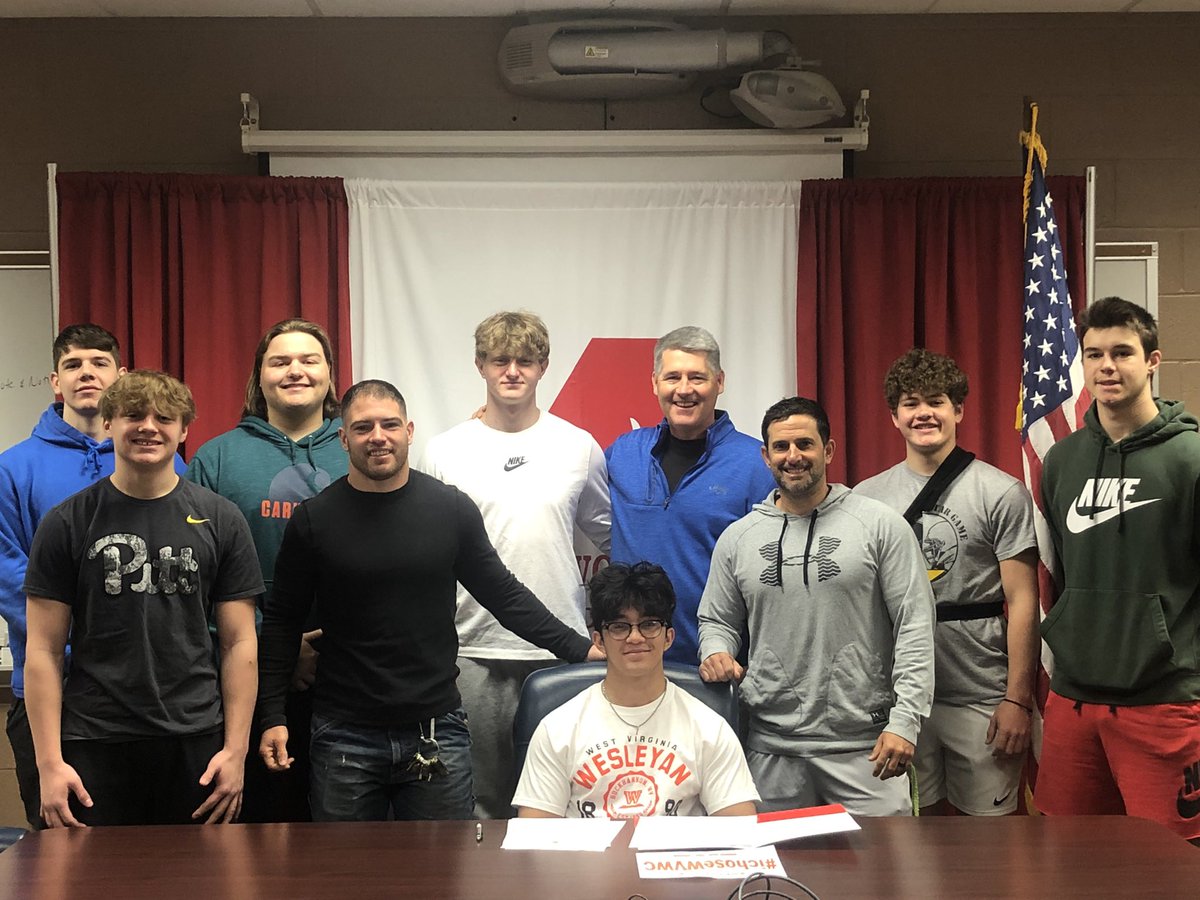 AvonworthA's tweet photo. A fun morning getting to see another student-athlete making a commitment to studying and competing at the next level! Congratulations, Ian. WVW is so lucky to have you! #LopesAtTheNextLevel https://t.co/QNFtBZWkvn
