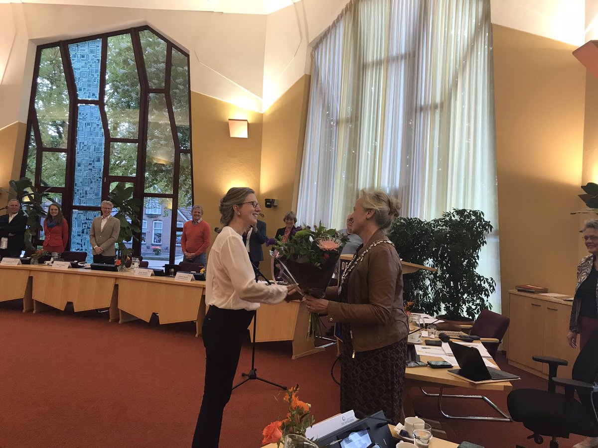 Hillegonda Jansen-Hut is zojuist beëdigd als steun-fractielid. Blij met haar inbreng in de VVD fractie als agrarisch ondernemer. Succes Hillegonda!