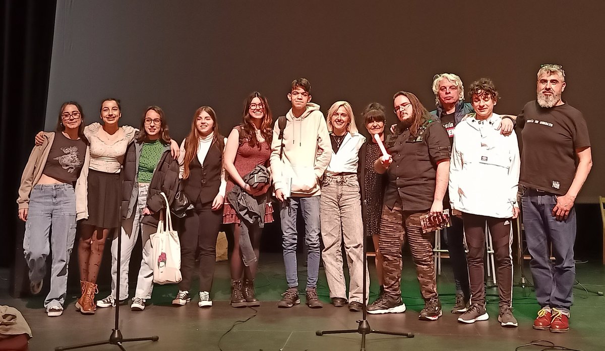 iescorredoria's tweet photo. Timba poético musical
Acto en colaboración con el IES Astures en el CEPI de Lugones el viernes 22 celebrando el Día del Libro https://t.co/zpi35dEEY4