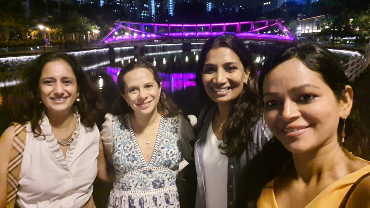 poorvi_katalyst's tweet photo. Lovely to meet Alkemist coaches, Lakshmi and Ivana and the person who had introduced us to them, Binu Balan in Singapore. https://t.co/LrjdcZGDO7
