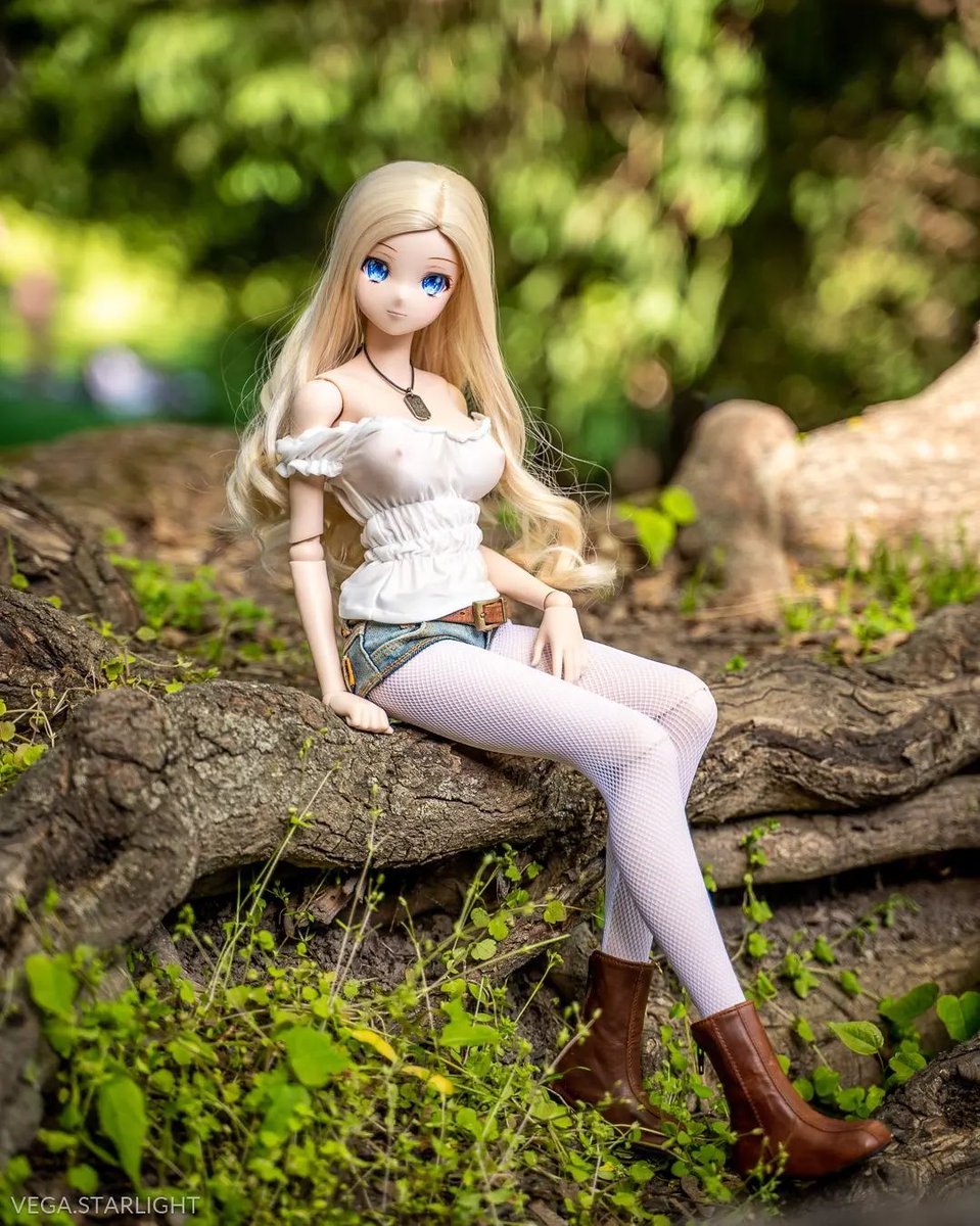 vega_starlight's tweet photo. [Memories May 2021]
Vega in spring

#smartdoll #DannyChoo #スマートドール #culturejapan  #smartdollloversgroup #fashiondoll #doll #dollphoto #dolls #dollstagram #dollphotography #instadol...

https://t.co/6hshdH1hMb via https://t.co/v9kVWRwDAb https://t.co/gJWg57AFHx