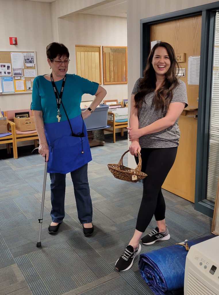 smsteam1's tweet photo. Thank you to our team members who volunteered to help the Columbia Senior Center of Boone County set up for their annual Senior Center Garage Sale!
#12MonthsOfGiving
#SMSTeam https://t.co/iROcnHlUJZ