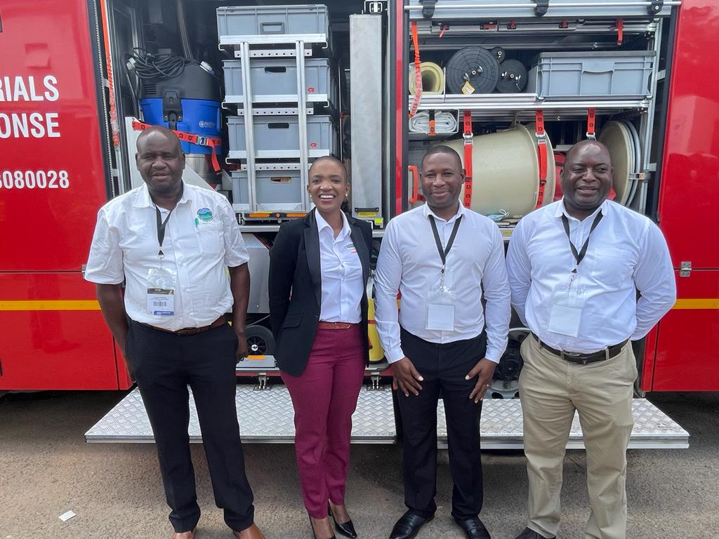 At the #ZITF2022 with the Deputy Minister of @METHI_Zimbabwe, @BarbaraRwodzi and @EMAeep Directors @SteadyKangata and @ChrisMushava. Visit our stand and access environmental information.