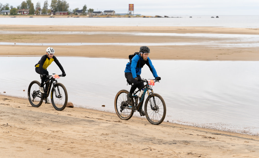 nutsfi's tweet photo. Rallia heinäkuussa tuntureilla vai syksyisellä rannalla?
NUTS MTB Ylläs–Levi &amp; Kalajoki edullisin osallistumismaksukausi päättyy kuun vaihteessa! Ja hep – kuusi viikkoa Limingan otatukseen!
https://t.co/636AvlFDjr https://t.co/WmMUautvpB