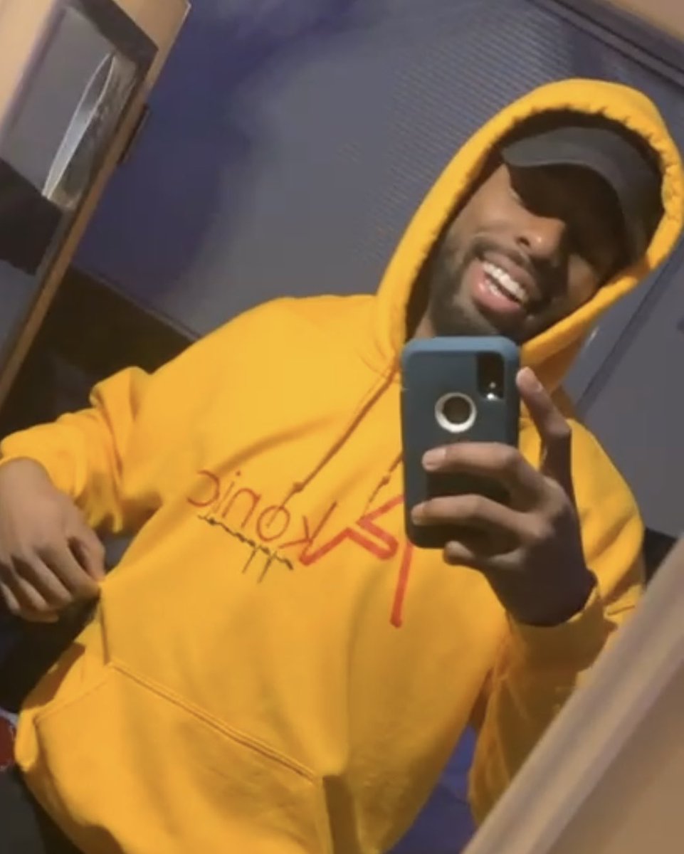 DuaneScott_RnB's tweet photo. S/O to the super talented A.J. Jackson sporting his Signature Akonic Apparel Hoodie! https://t.co/B2ik5KcbMI