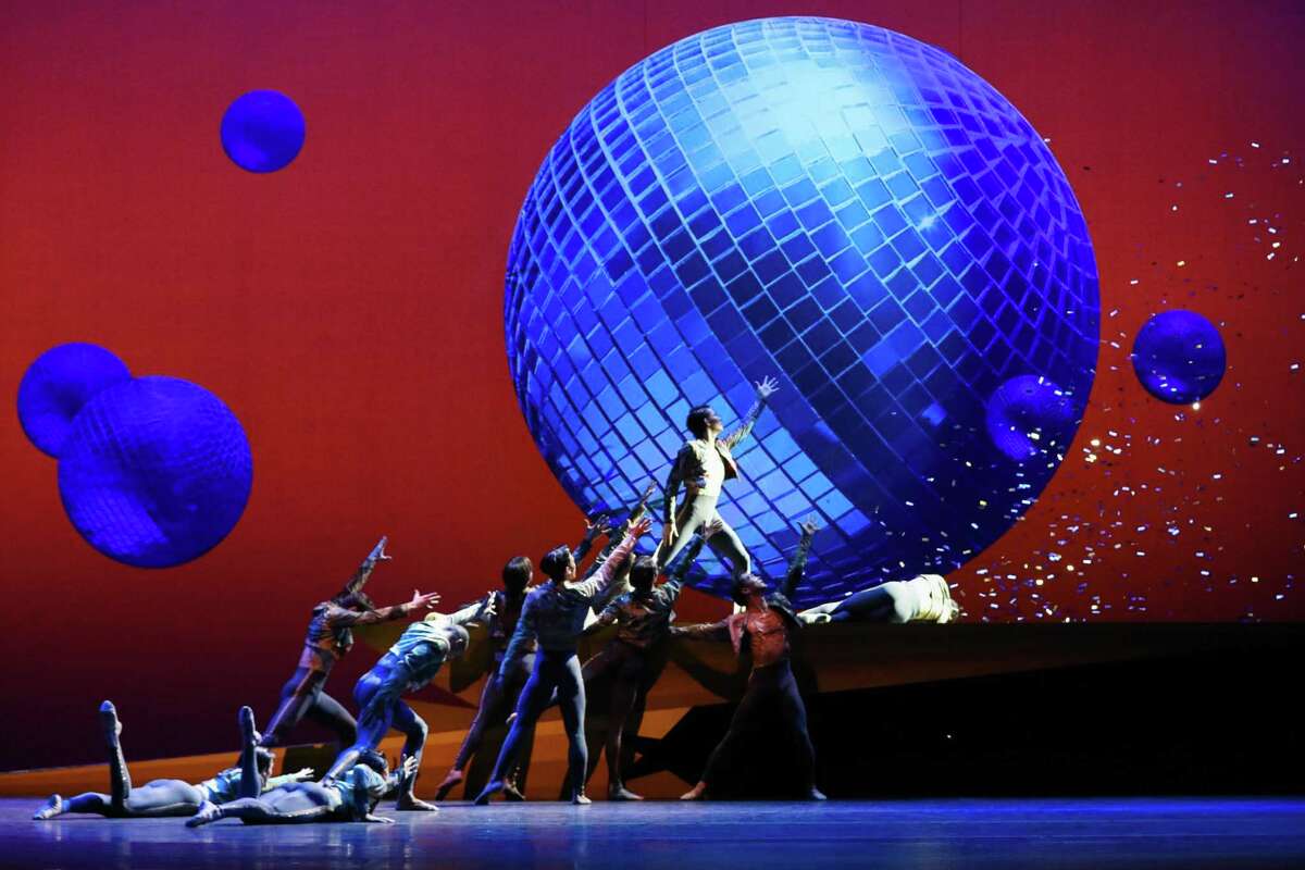 PreviewNow's tweet photo. Cool choreographer Trey McIntyre brings ‘Pretty Things’ back to Houston Ballet @TreyMcInProject @MGlentzer @HoustonBallet #HCMagazine https://t.co/k8jUR7ySwC https://t.co/T7ySuEbI7y