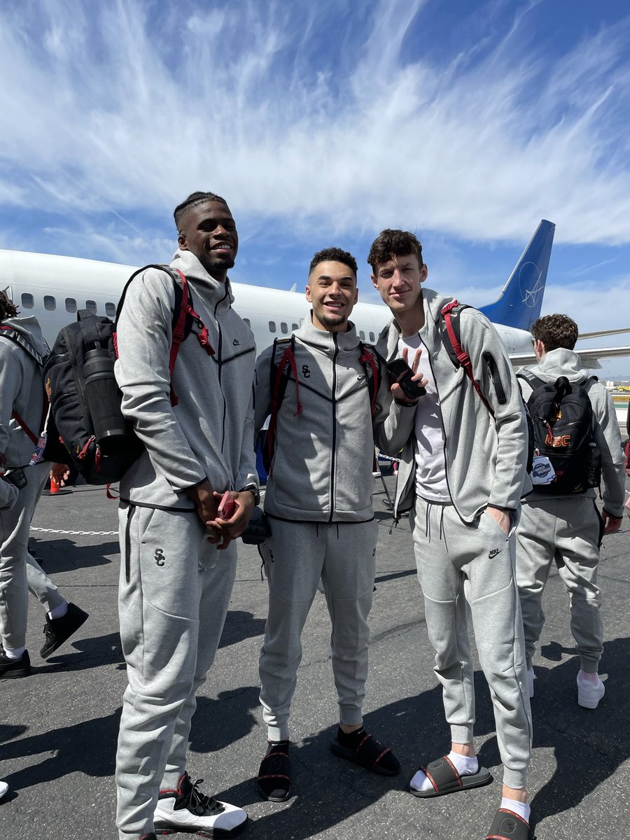 ChevezGoodwin's tweet photo. nerd squad 🤓 https://t.co/HKkW8QpCC8