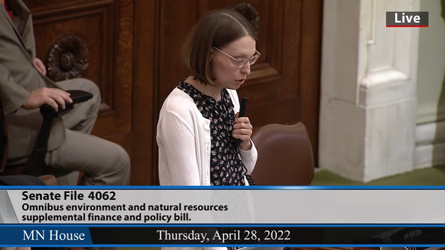 MCEA1974's tweet photo. Rep. @amiwazlawik describing PFAS provisions in House Environment budget: "it's toxic and harmful, so we are moving to ban it in a number of consumer products." Bill also contains disclosure requirements so consumers know PFAS is in products they buy. #mnleg https://t.co/QrbiYmgD9b