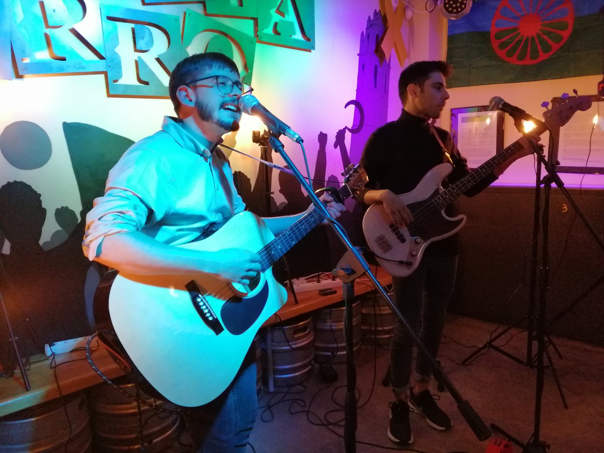 M'he passat pel concert dels <a href="/PlombiersGrup/">Plombiers</a> a la <a href="/TavernaDPF/">Taverna Despertaferro</a> de #Reus #concert_num 3302