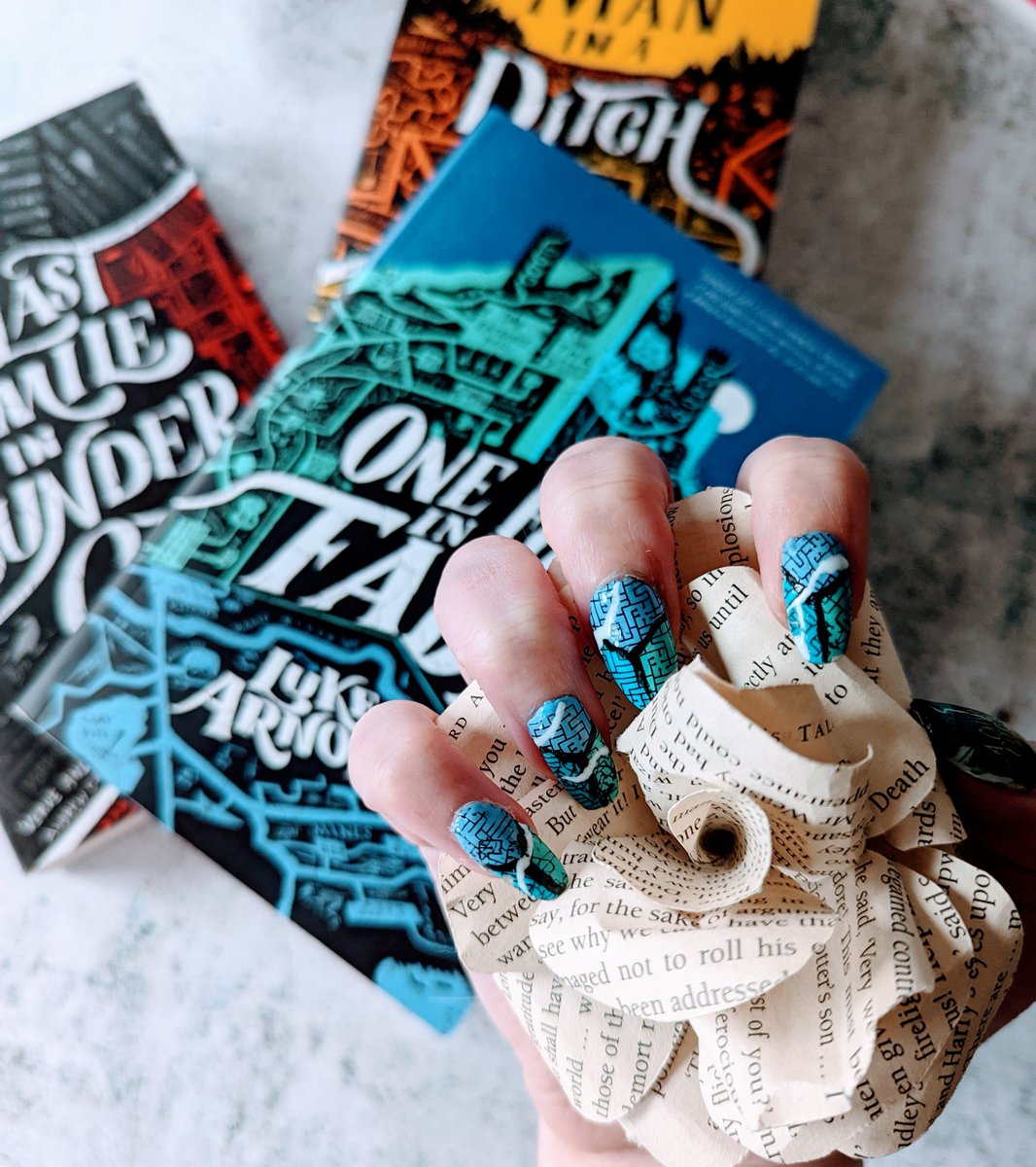 Happy book birthday to 
One Foot in the Fade by @LongLukeArnold 
This whole series are 5⭐️reads, so I had to do some cover inspired nail art! 

My review -> bit.ly/3vnEAmk

Thank you to both <a href="/orbitbooks/">Orbit Books</a> via #NetGalley  and <a href="/HachetteAudio/">Hachette Audio</a> for my copies