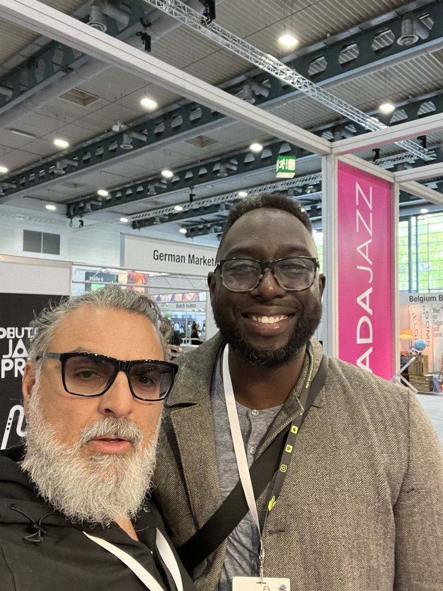 Dominic Mancuso (@dominicmancuso) on Twitter photo Great bumping into my friend, and one of the great drummers in the world - <a href="/Larnell_Lewis/">Larnell Lewis Music</a>
A Canada Jazz featured presentation at Jazz Ahead, Bremen 🇩🇪
Will be there!
#jazzahead #junoartist #grammyartist #jazzfusion #crossovermusic #singersongwriter #dancesinmymind Great bumping into my friend, and one of the great drummers in the world - <a href="/Larnell_Lewis/">Larnell Lewis Music</a>
A Canada Jazz featured presentation at Jazz Ahead, Bremen 🇩🇪
Will be there!
#jazzahead #junoartist #grammyartist #jazzfusion #crossovermusic #singersongwriter #dancesinmymind